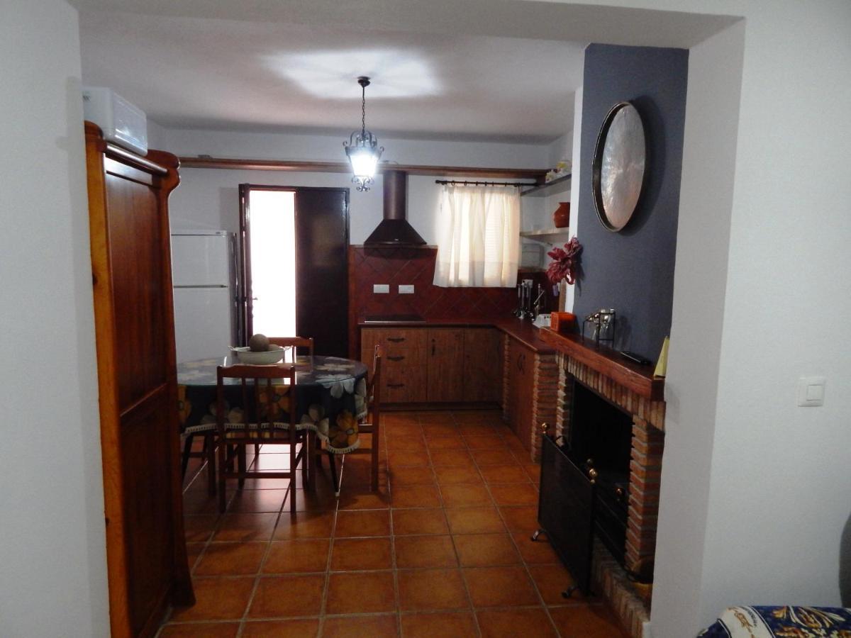 Country house Maria - Pista De Padel Y Piscina Baena